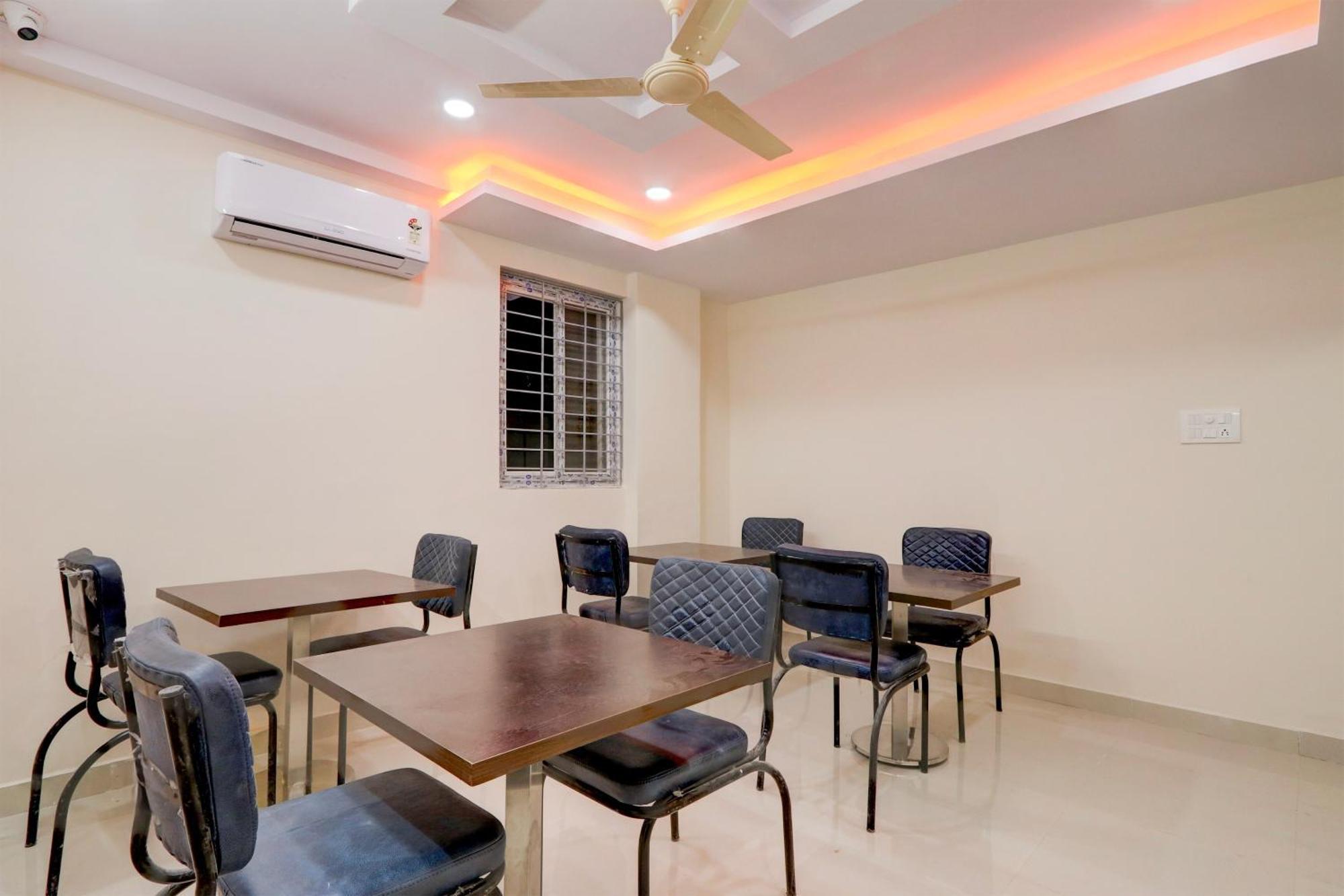 Super Townhouse Nanak Ram Guda Near Waverock Sez 海得拉巴 外观 照片