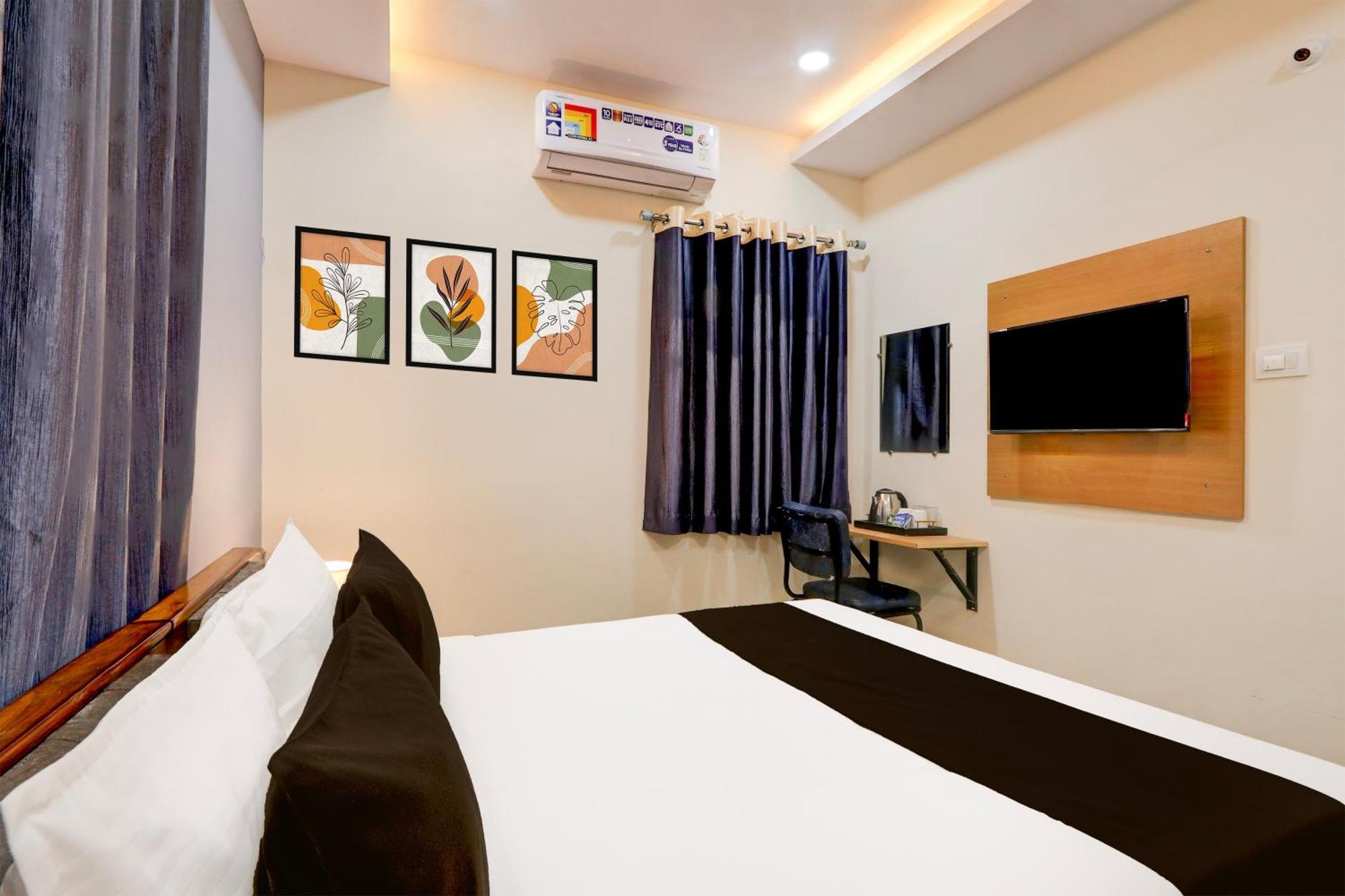 Super Townhouse Nanak Ram Guda Near Waverock Sez 海得拉巴 外观 照片