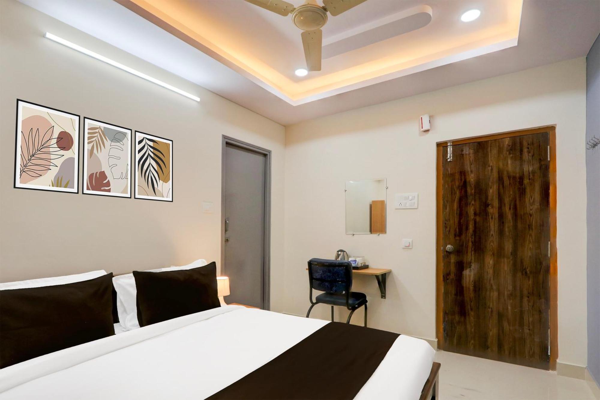 Super Townhouse Nanak Ram Guda Near Waverock Sez 海得拉巴 外观 照片