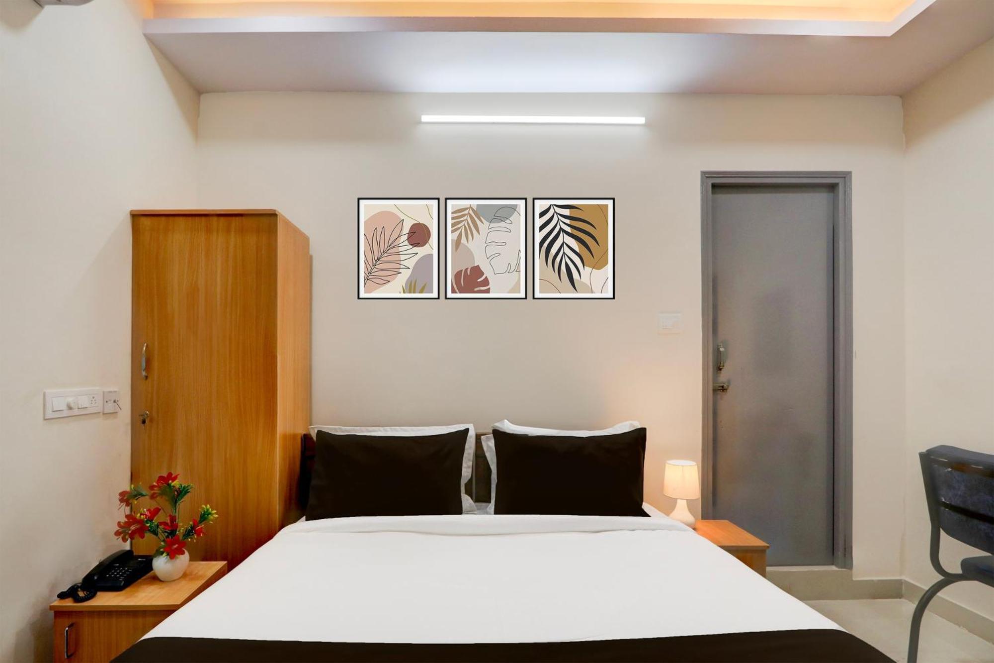 Super Townhouse Nanak Ram Guda Near Waverock Sez 海得拉巴 外观 照片